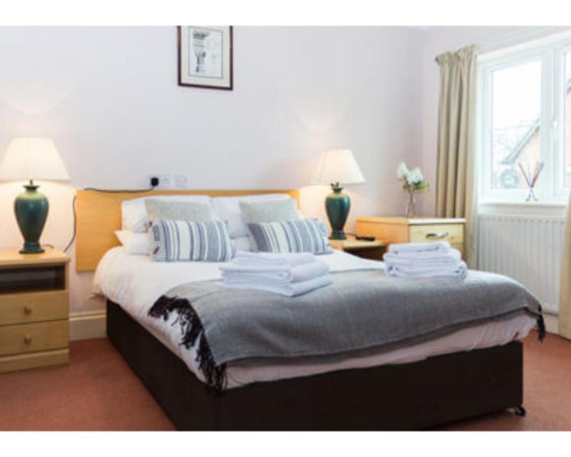 The Bull Inn Bourne Extérieur photo
